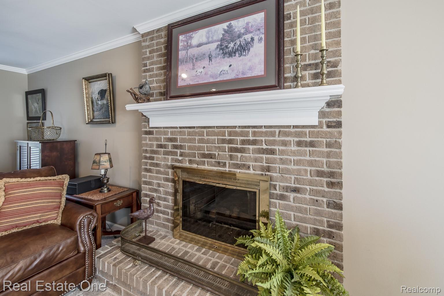 1536 Royal Crescent Street