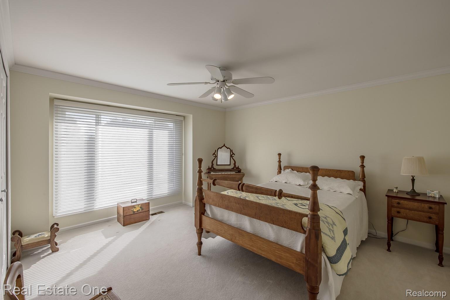 1536 Royal Crescent Street