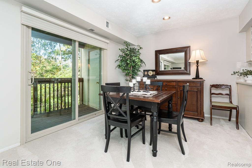 1697 Riverside Drive Unit: 15