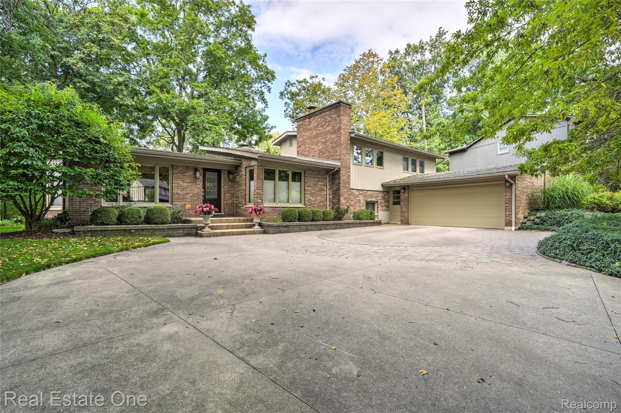 753 Medinah Drive
