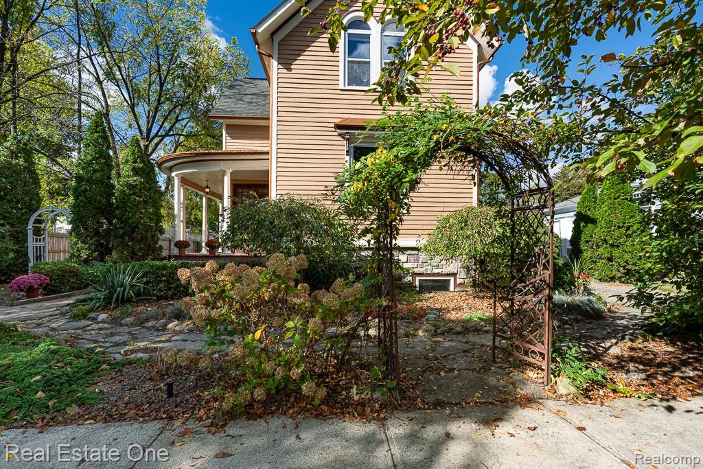 629 N Calhoun Street
