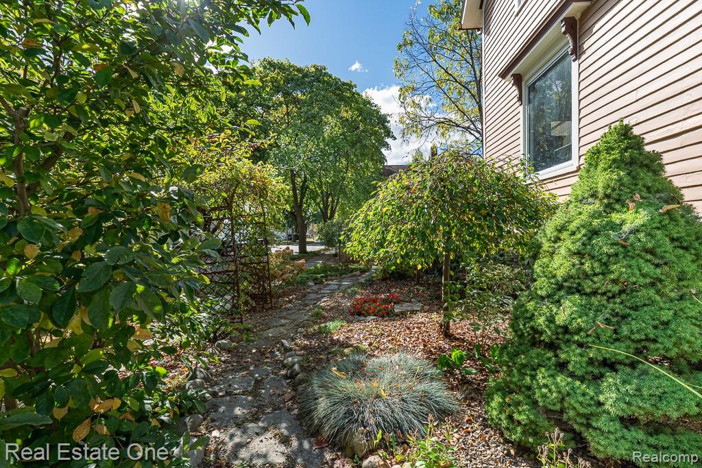 629 N Calhoun Street