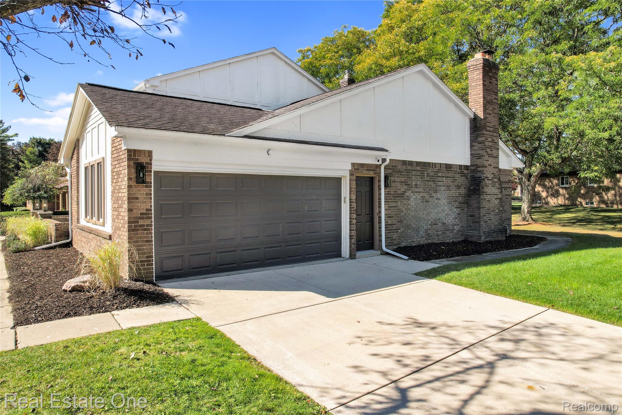 5275 Cheltenham Drive