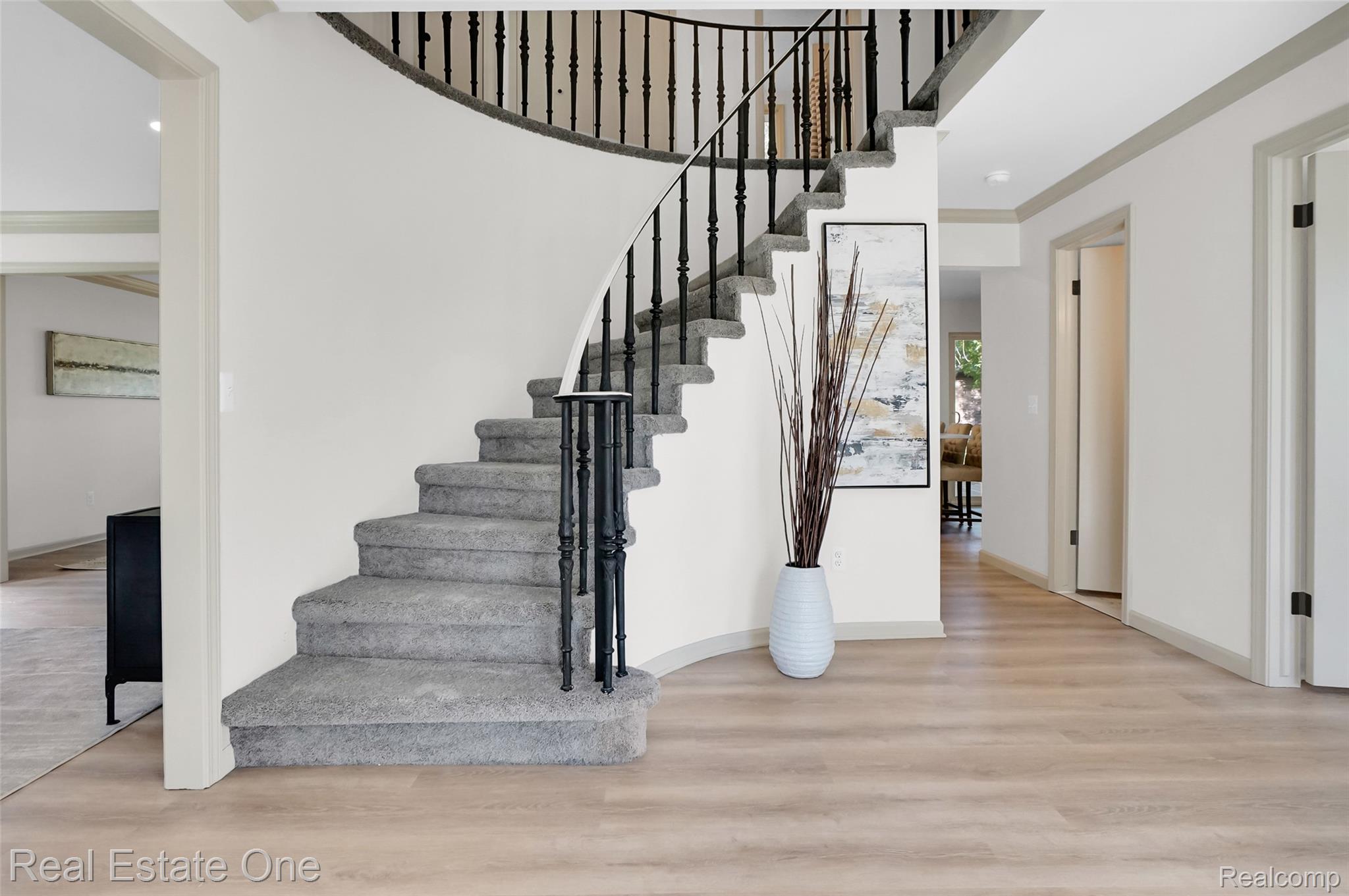 5275 Cheltenham Drive