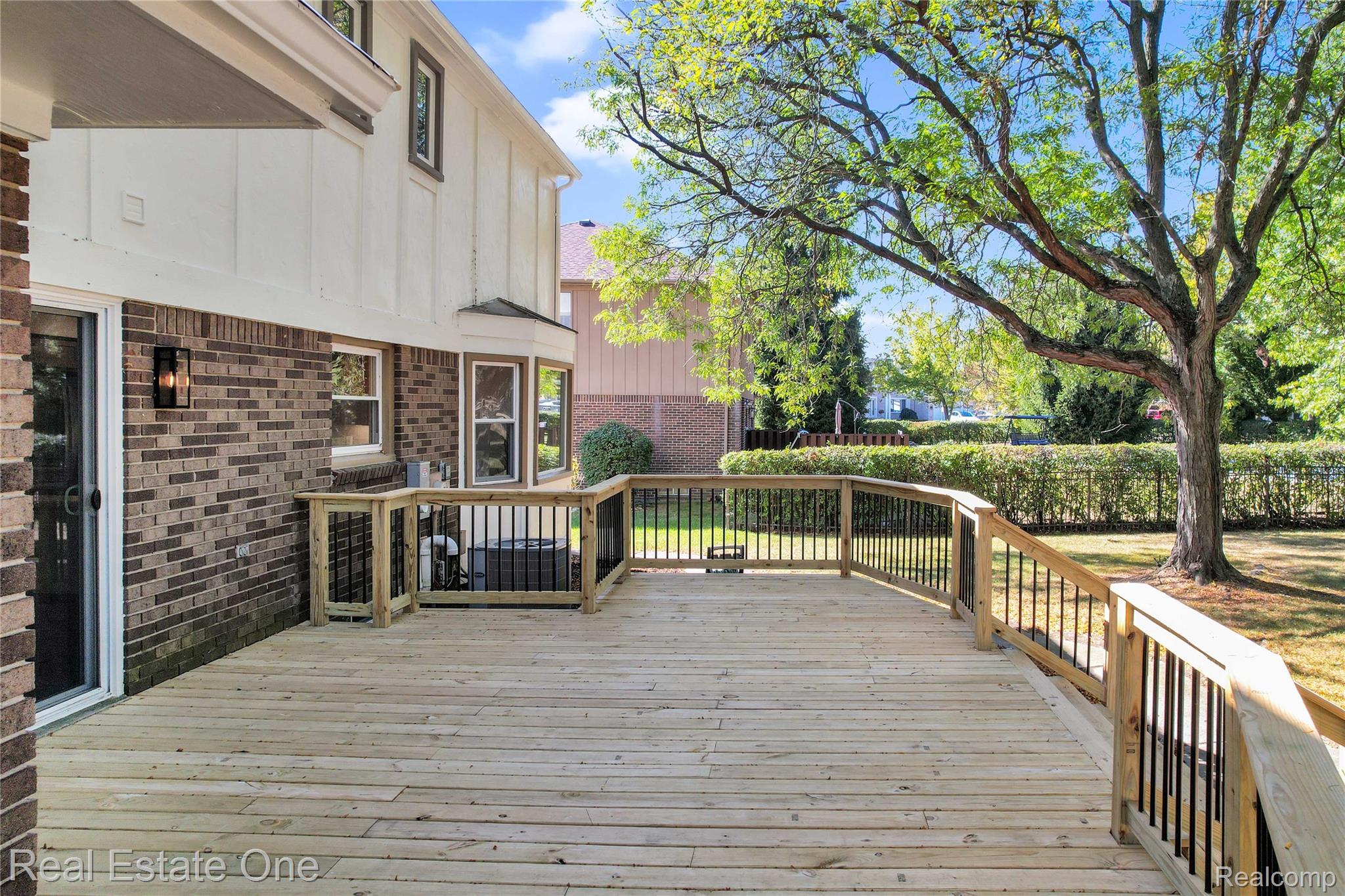 5275 Cheltenham Drive