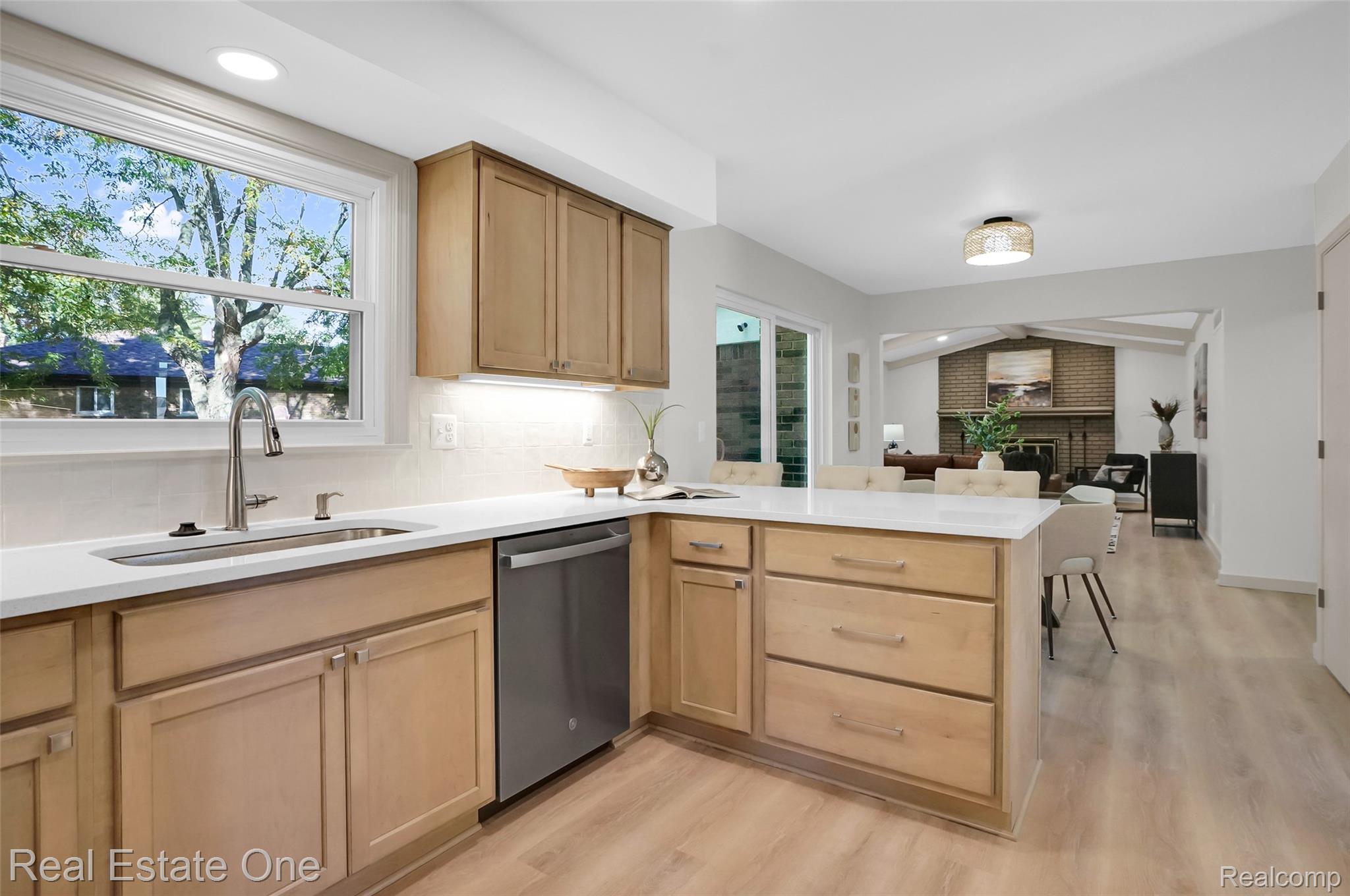 5275 Cheltenham Drive