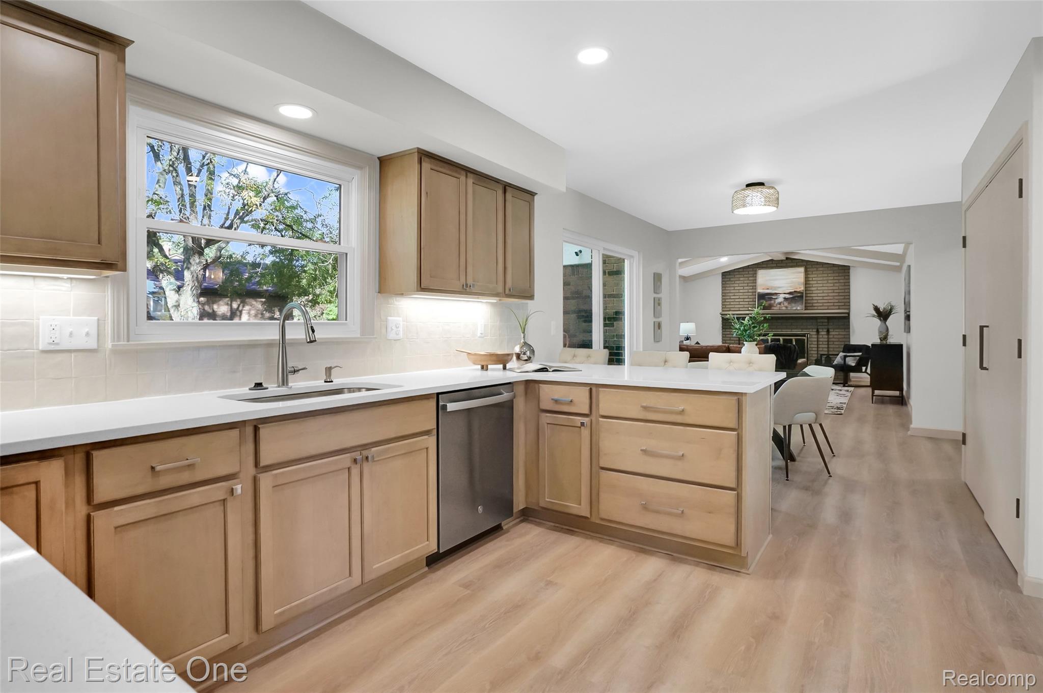 5275 Cheltenham Drive