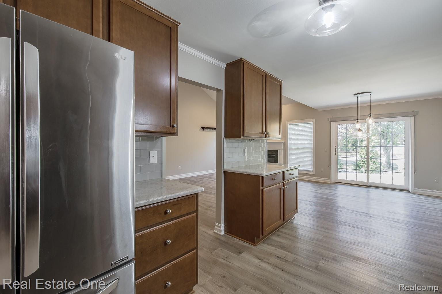 15659 Hunter Grove