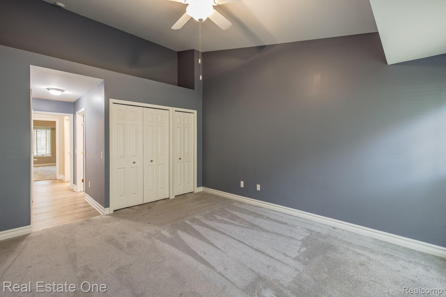 15659 Hunter Grove