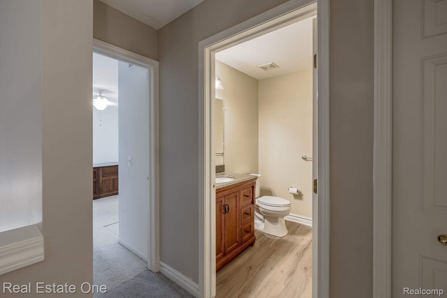 15659 Hunter Grove