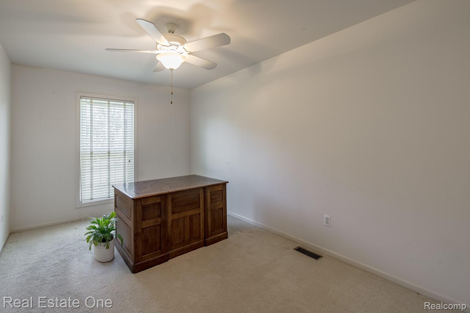 15659 Hunter Grove