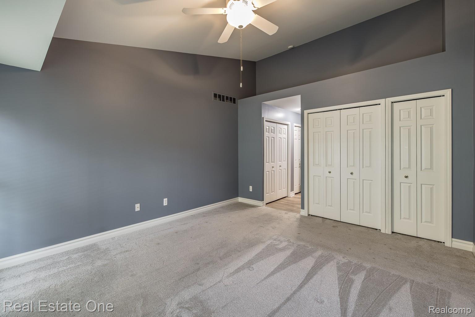 15659 Hunter Grove