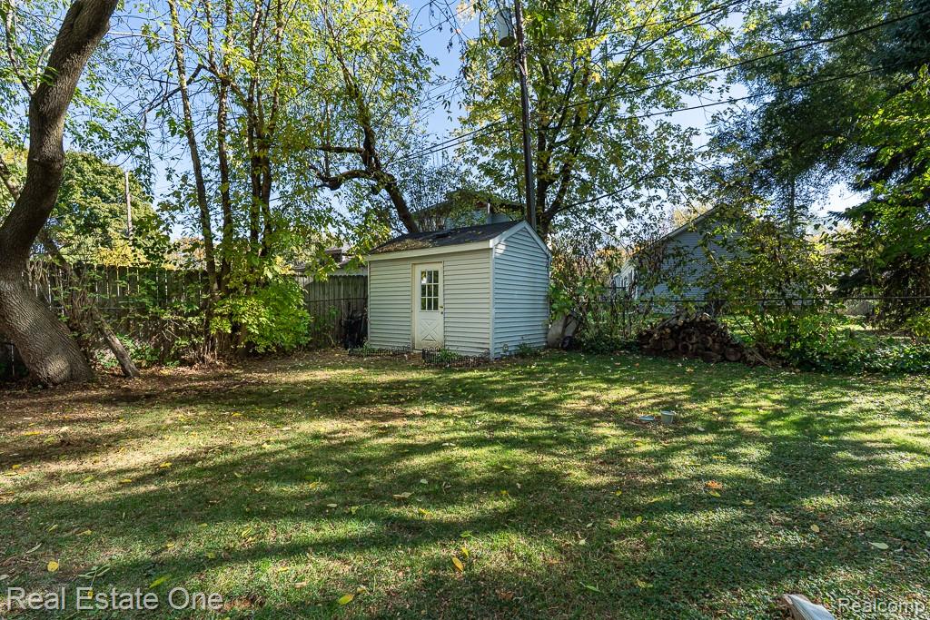 1375 Nokomis Way