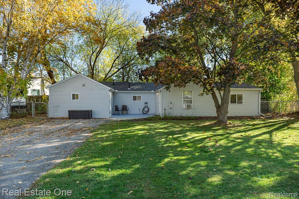 1375 Nokomis Way