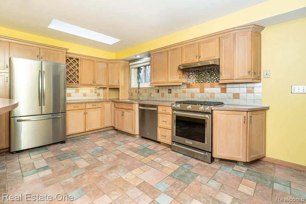 2510 Sunhill Drive