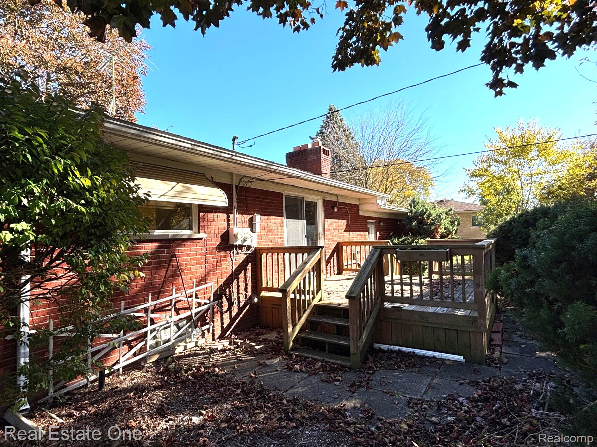 2927 Huntington Park Drive