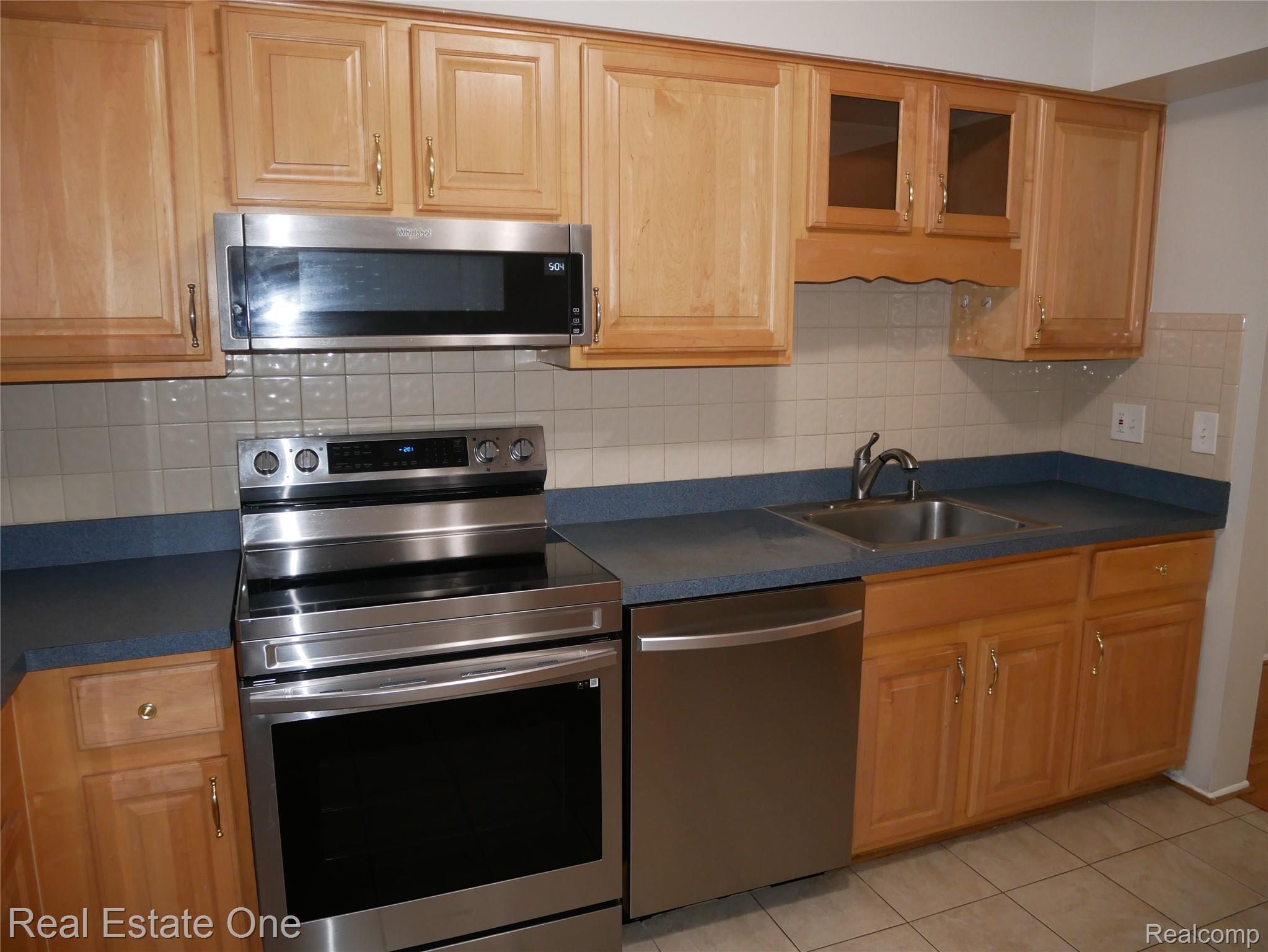 5082 Buckingham