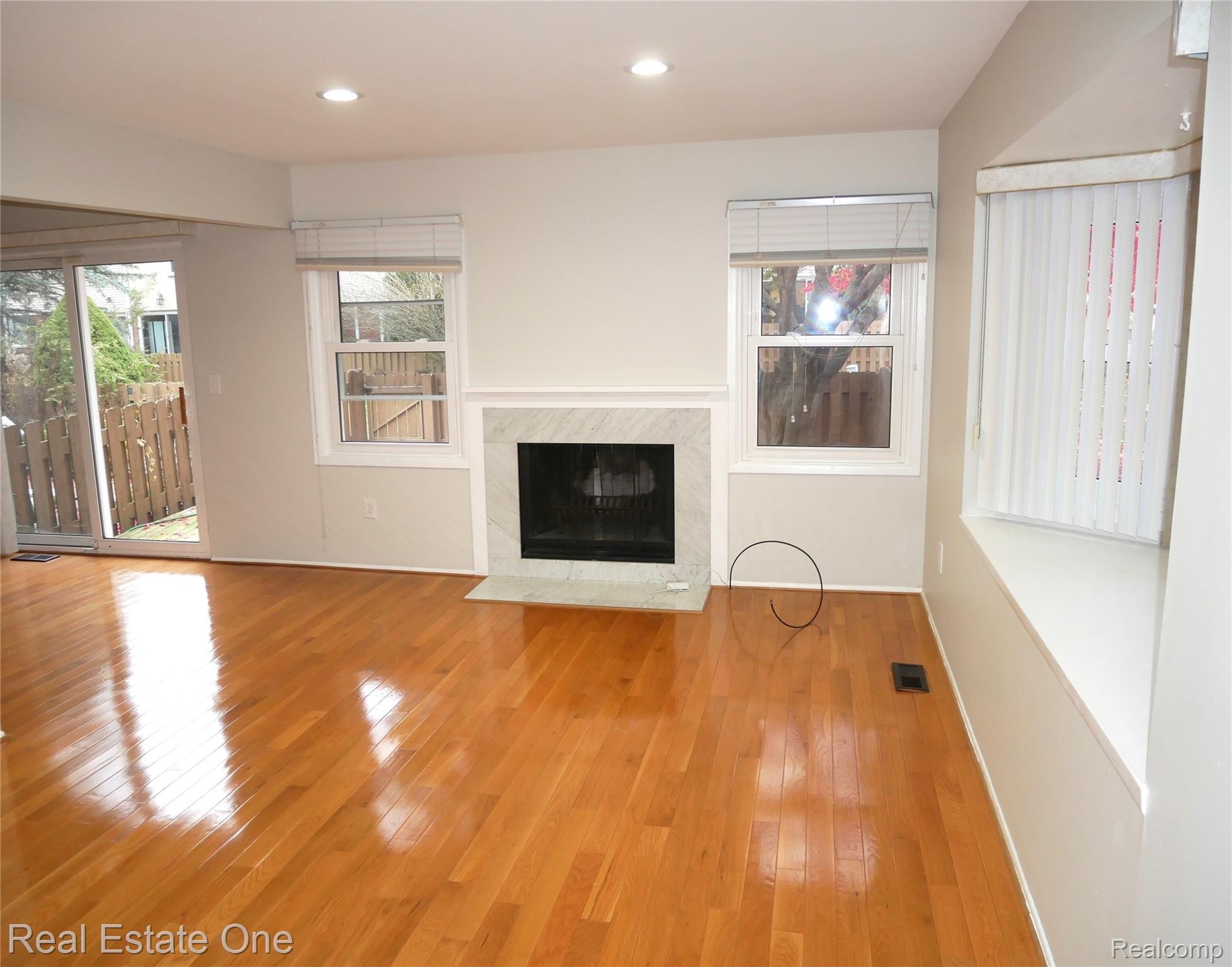 5082 Buckingham