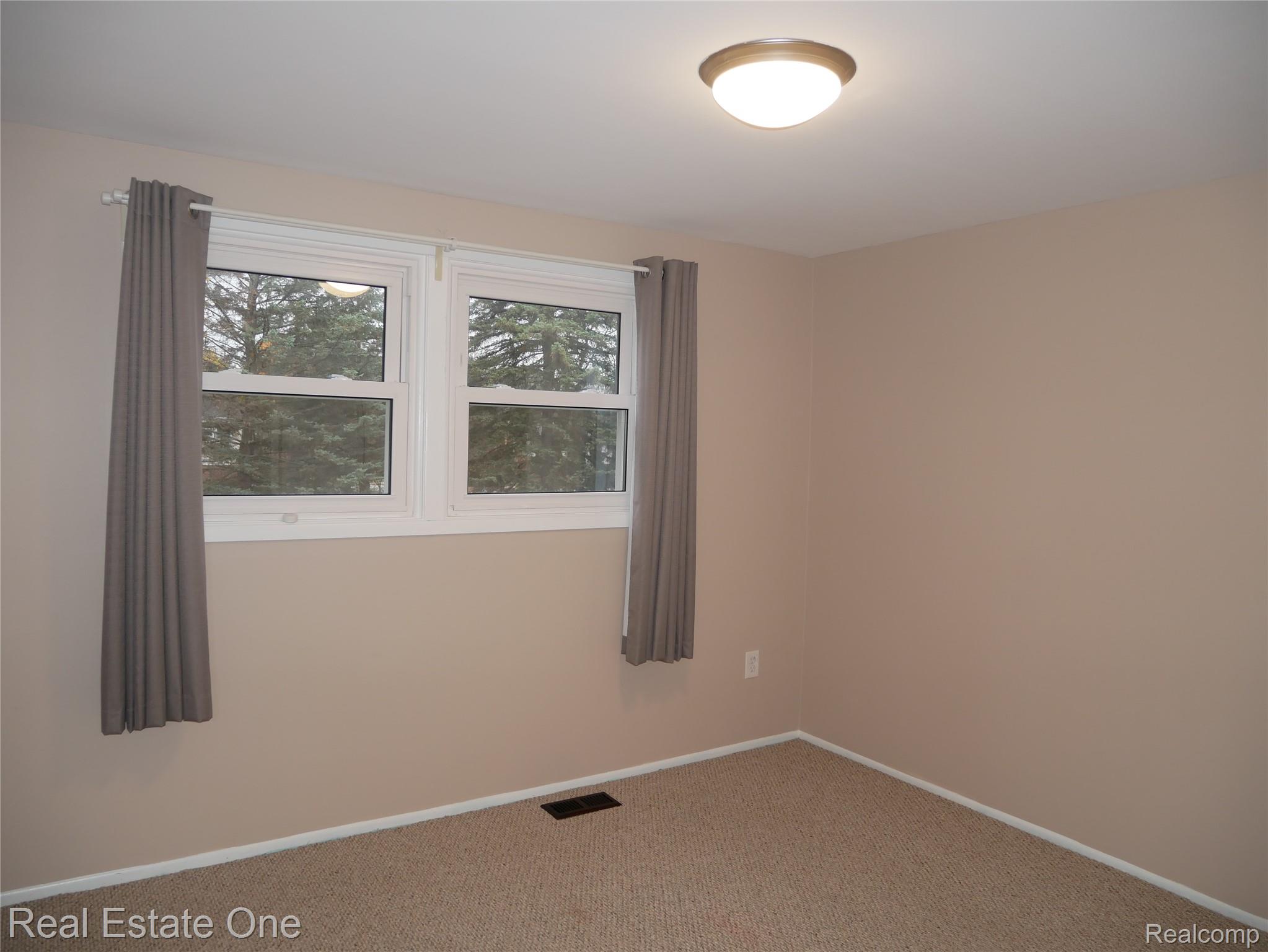 5082 Buckingham