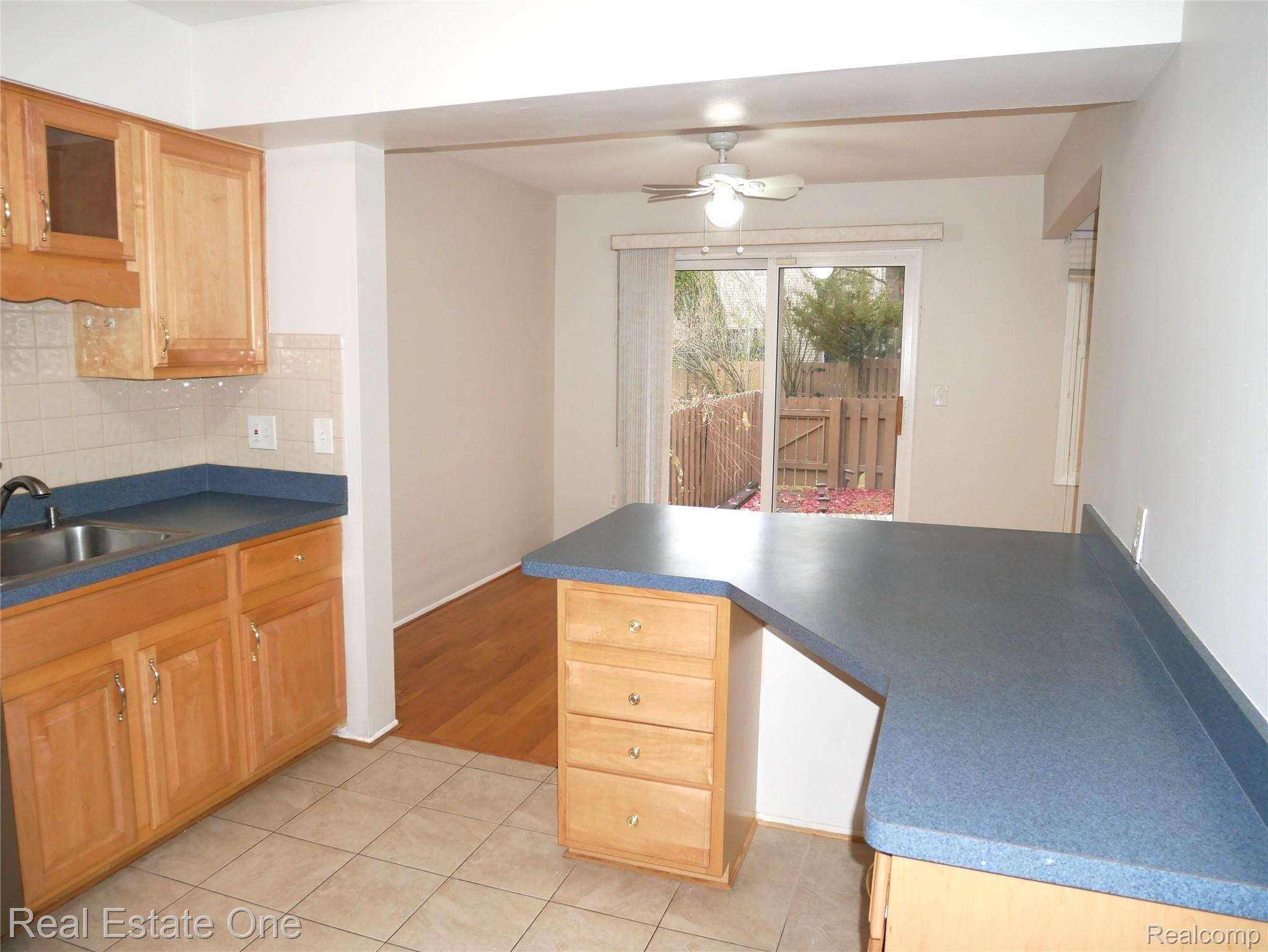 5082 Buckingham