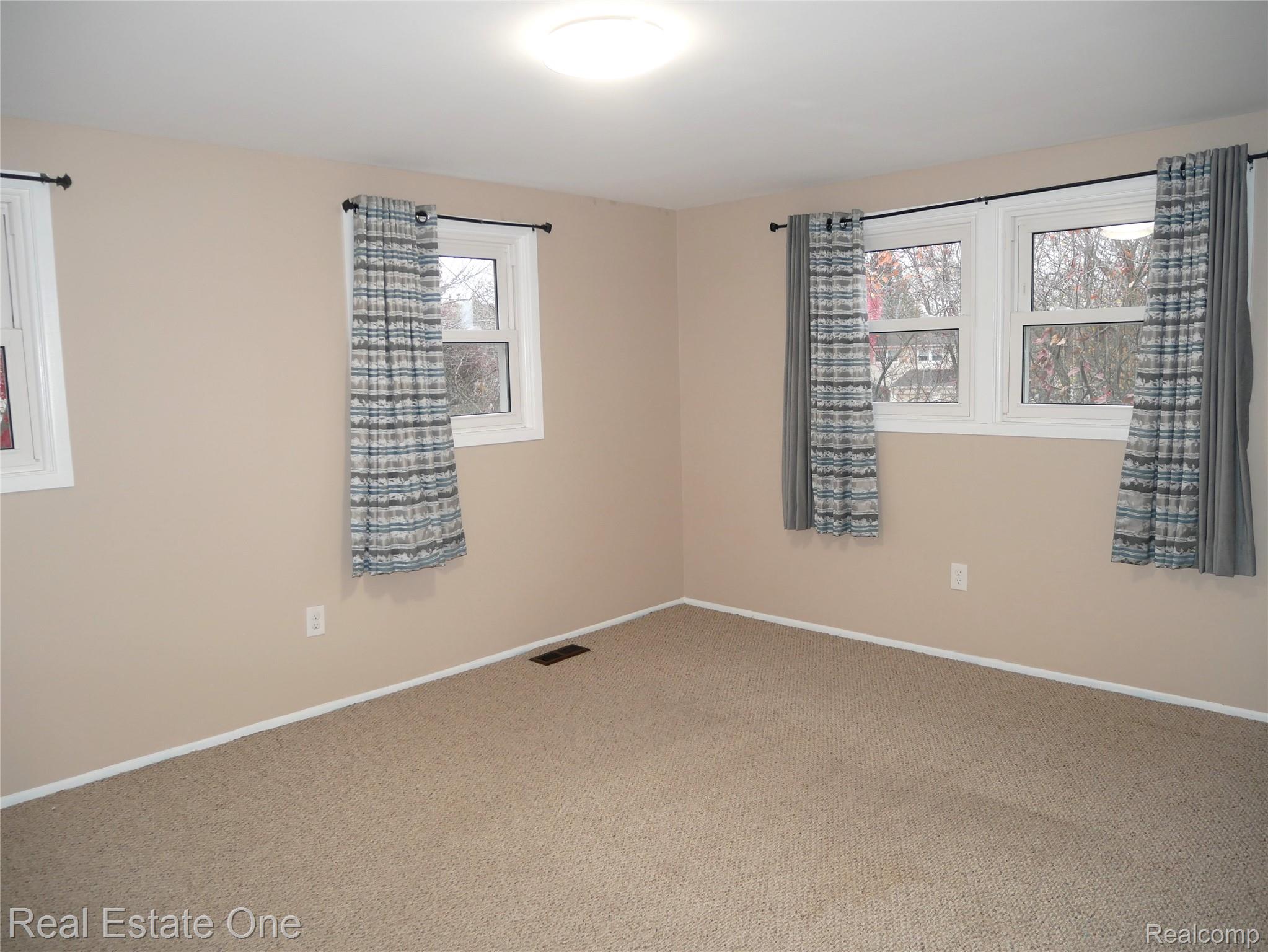 5082 Buckingham