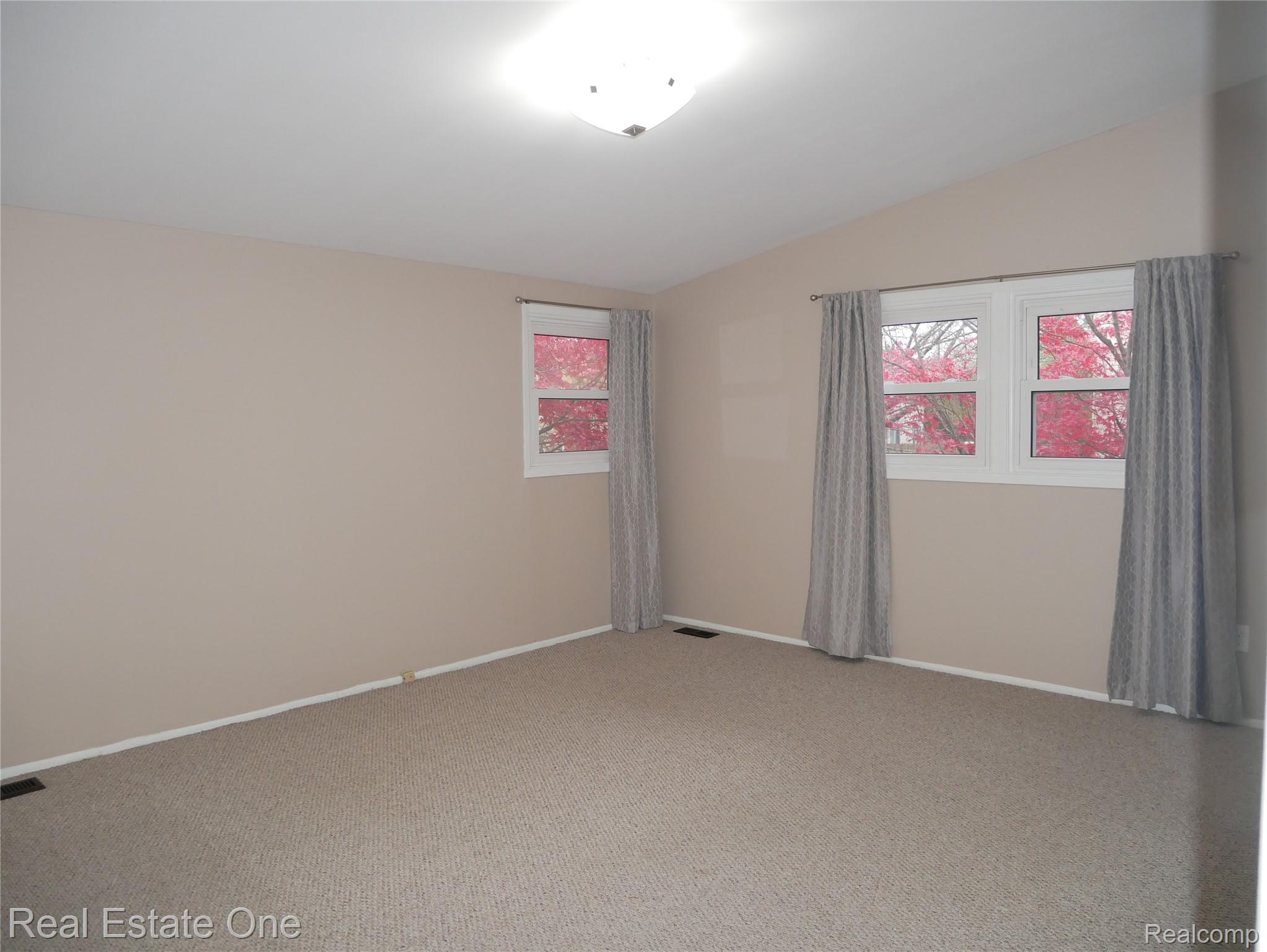 5082 Buckingham