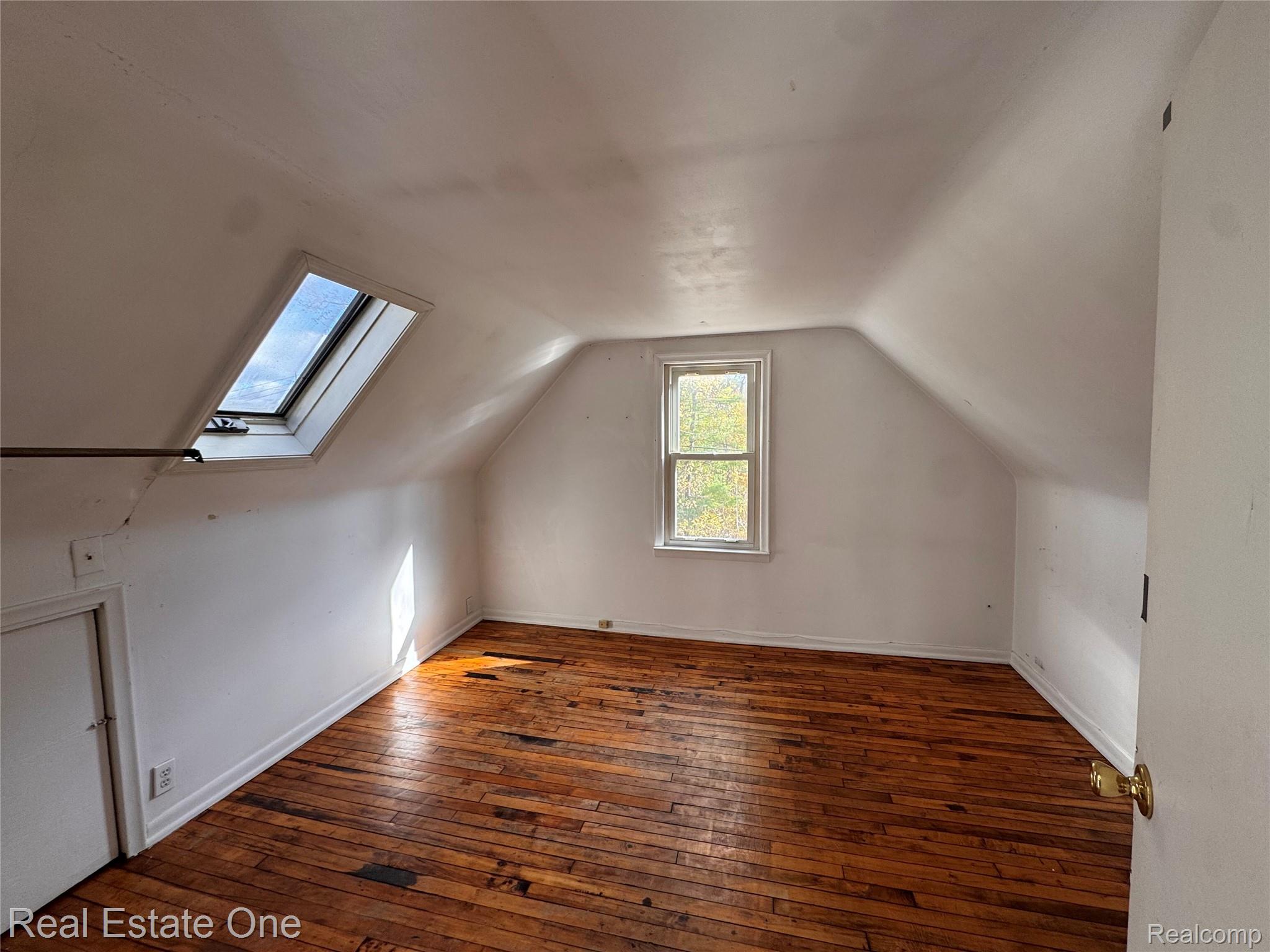 388 Norland Street