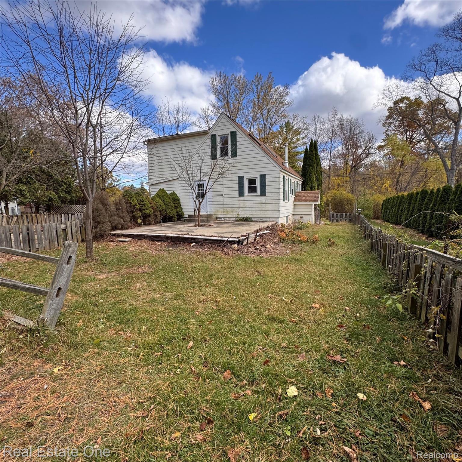 388 Norland Street