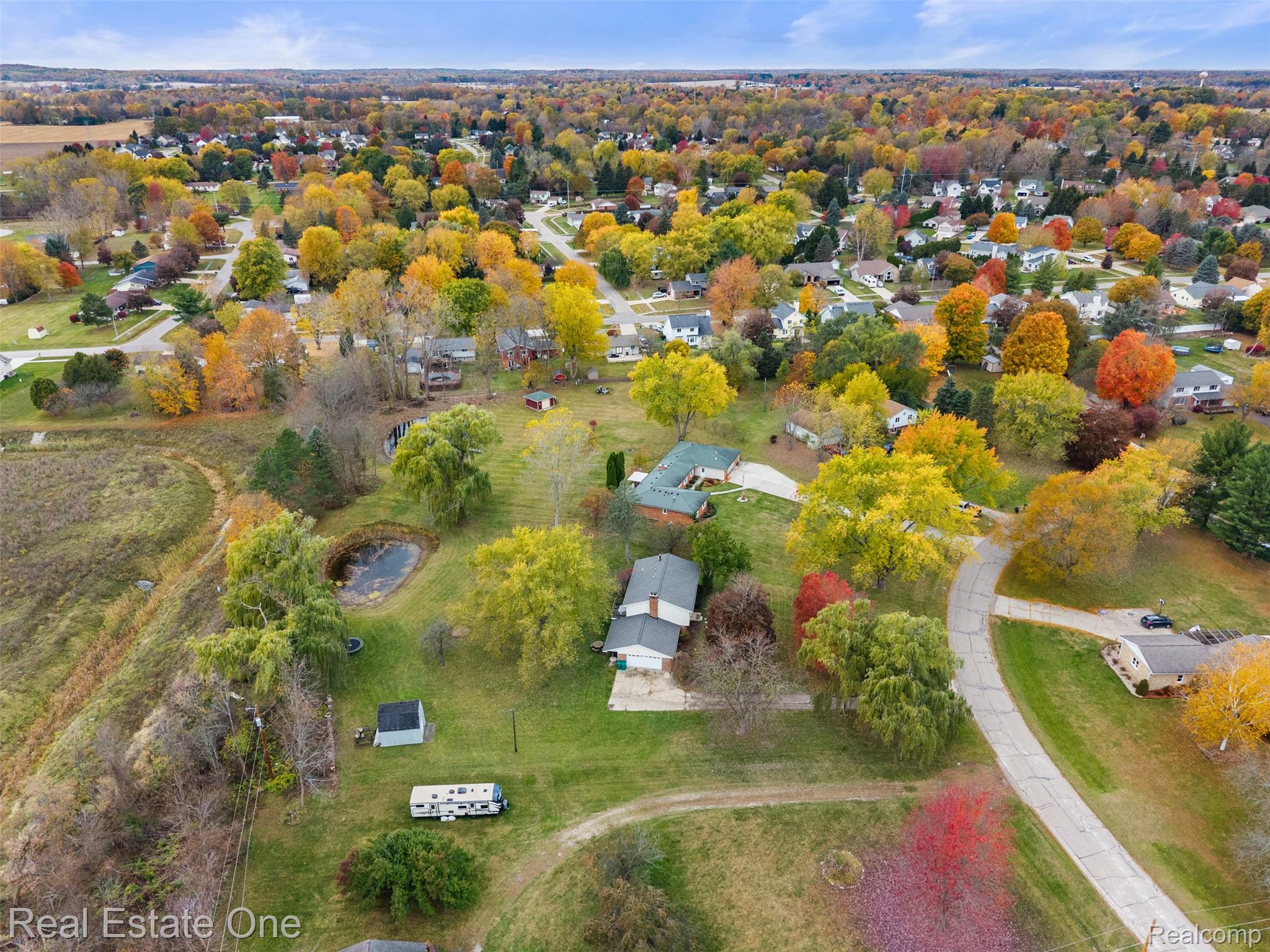 5122 Elizabeth Lane