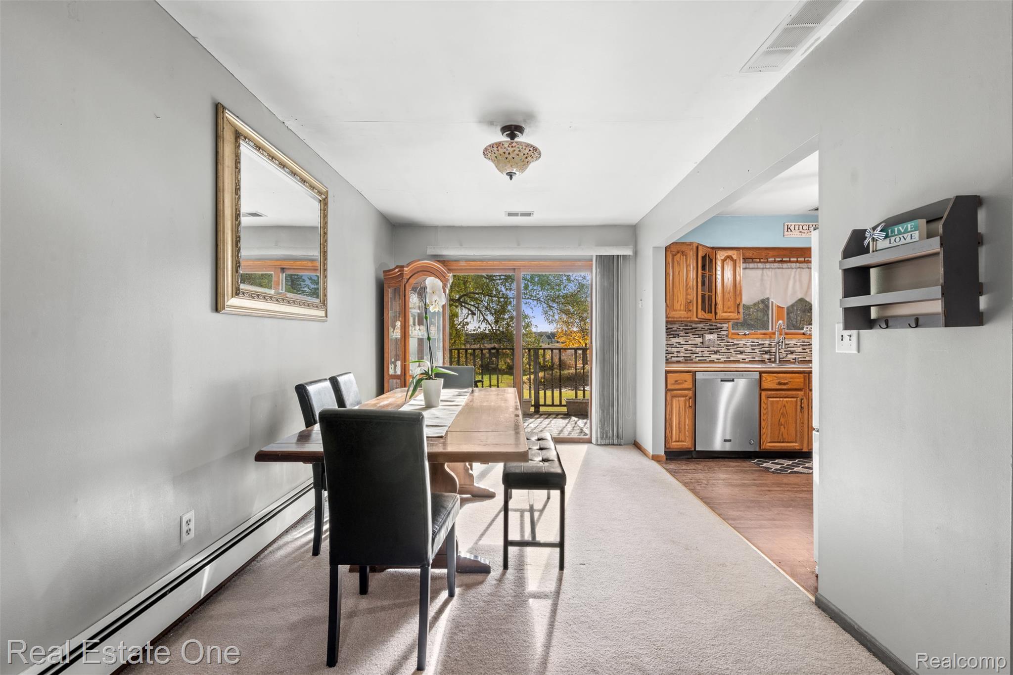 5122 Elizabeth Lane