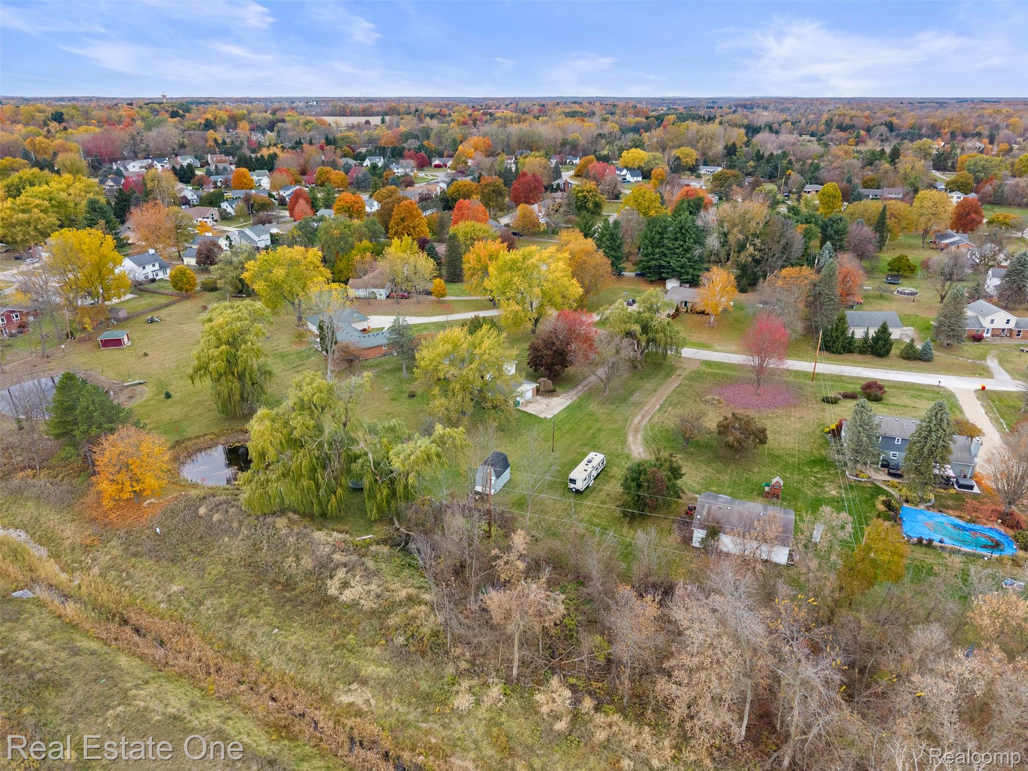 5122 Elizabeth Lane