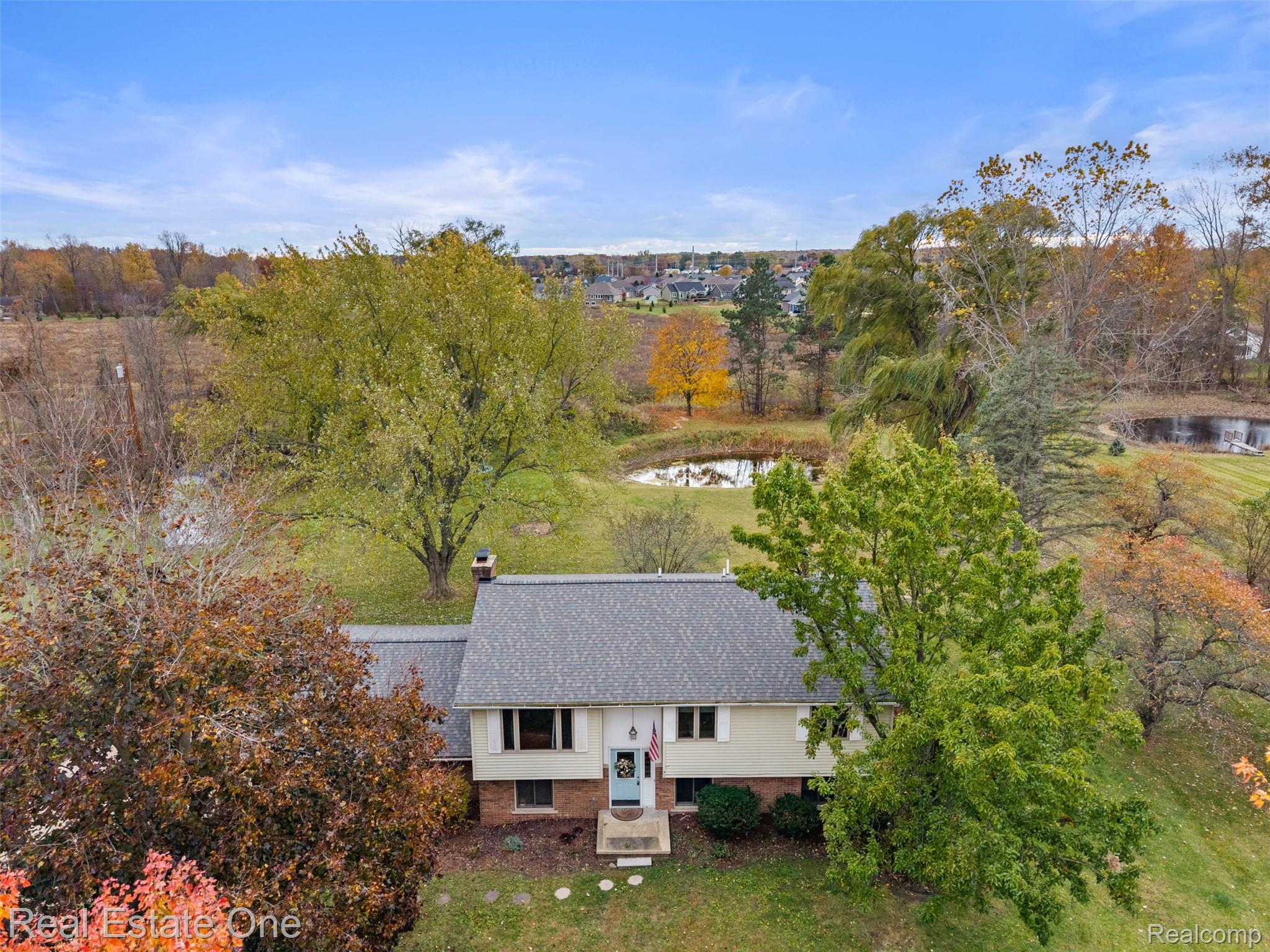 5122 Elizabeth Lane