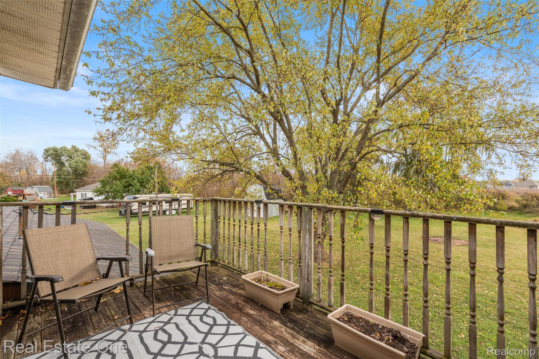 5122 Elizabeth Lane