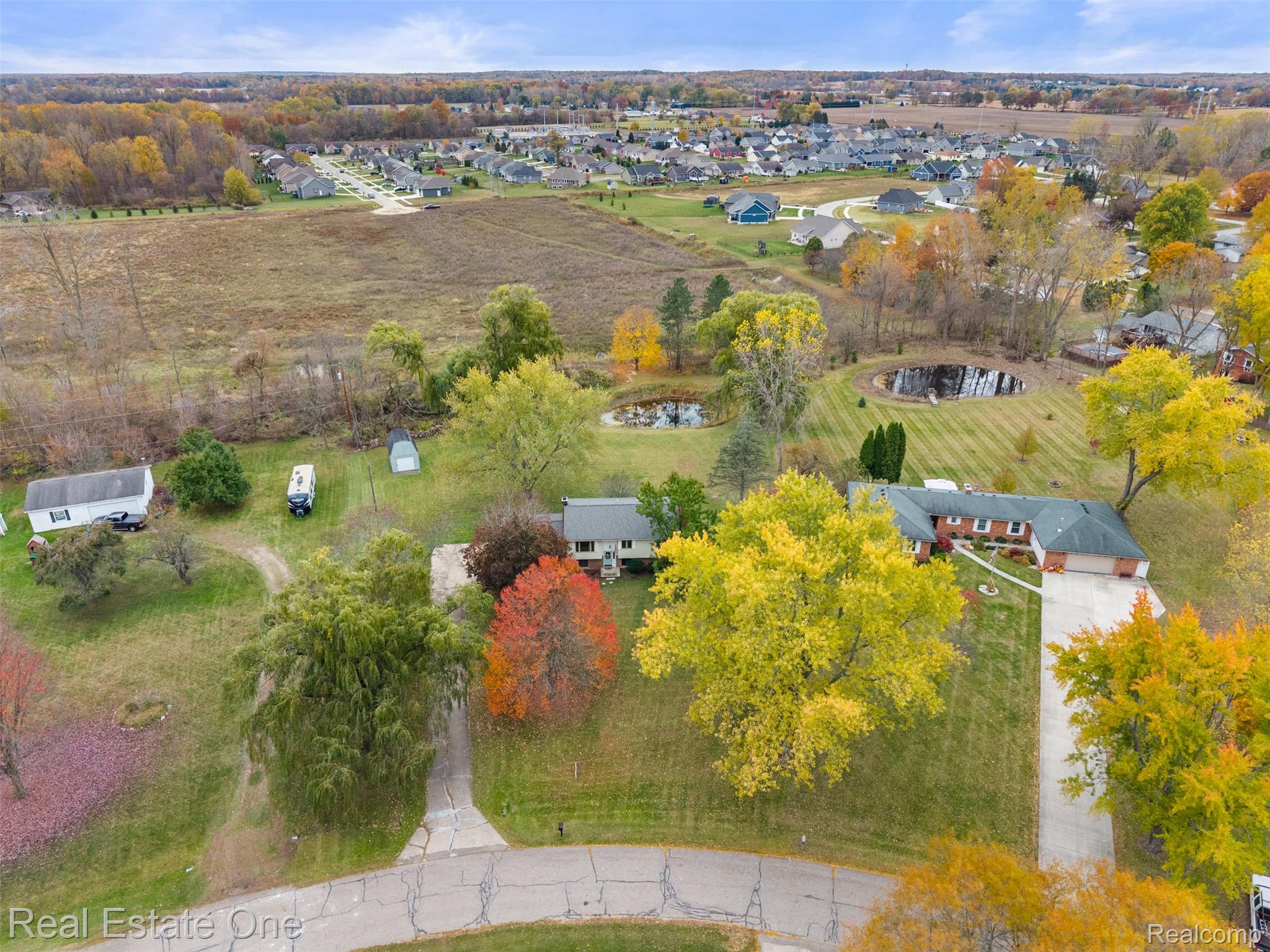 5122 Elizabeth Lane