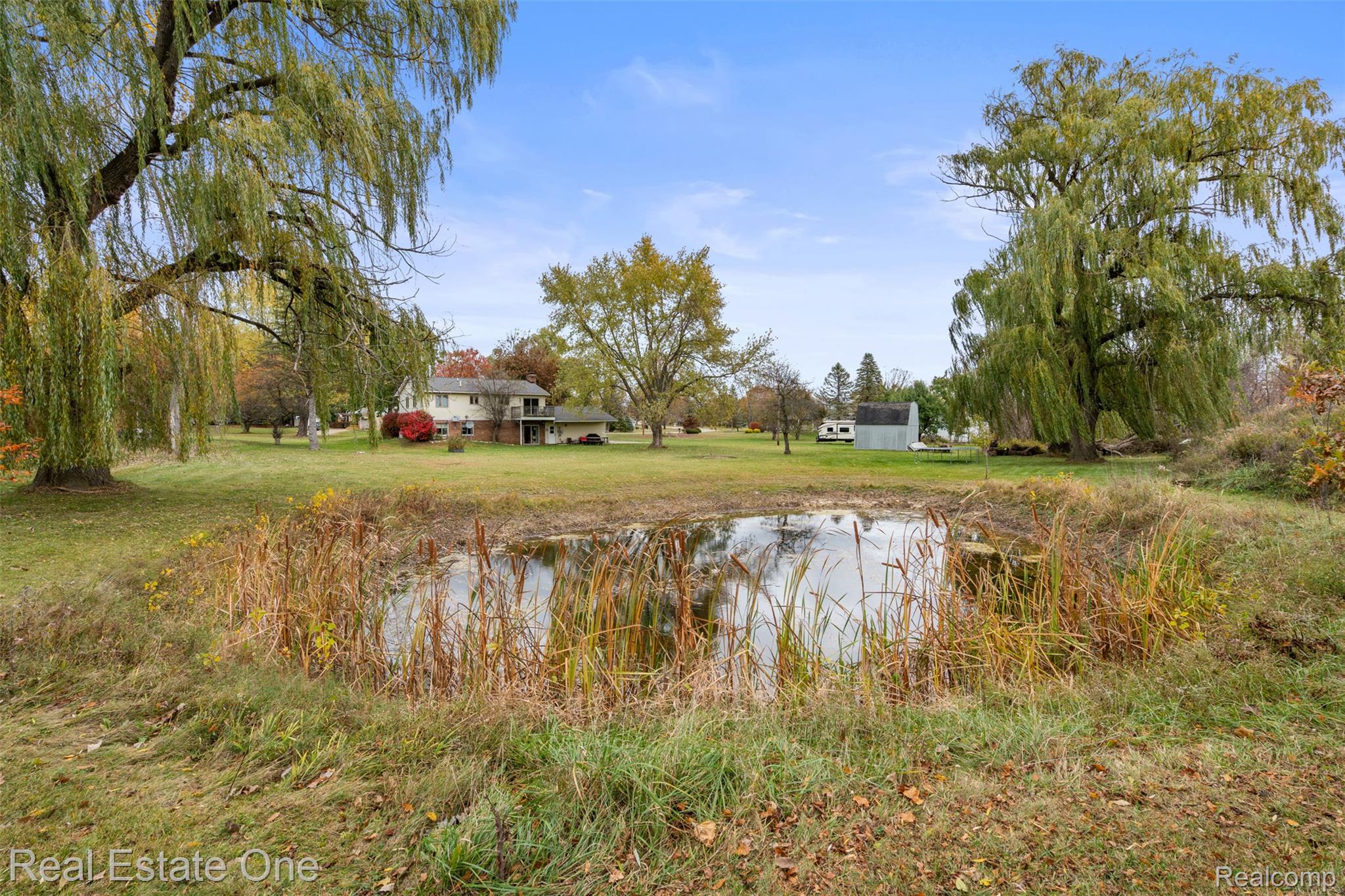 5122 Elizabeth Lane