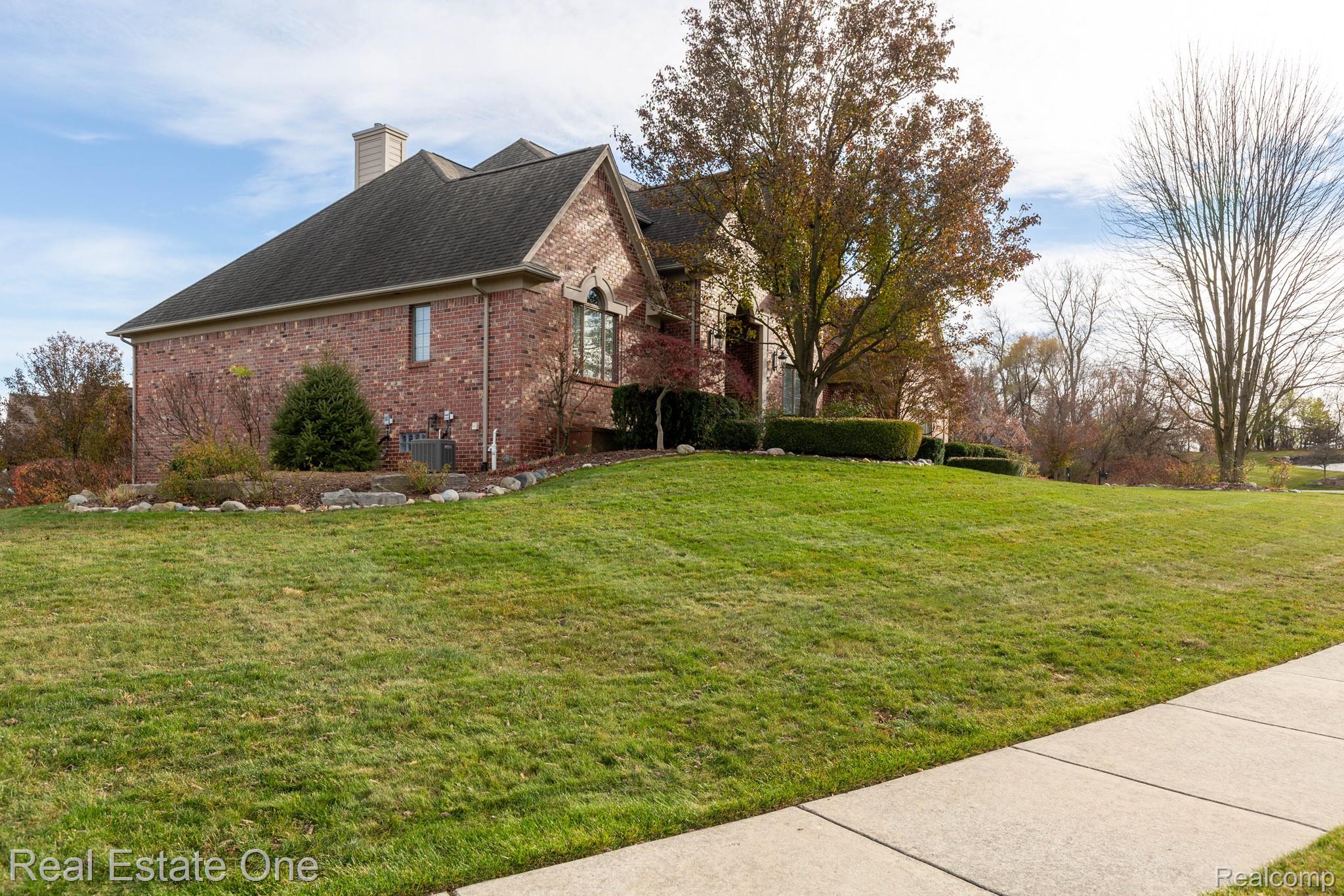 658 Langley Road