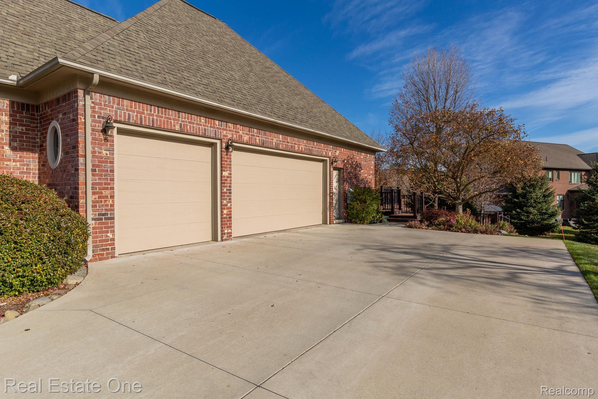 658 Langley Road
