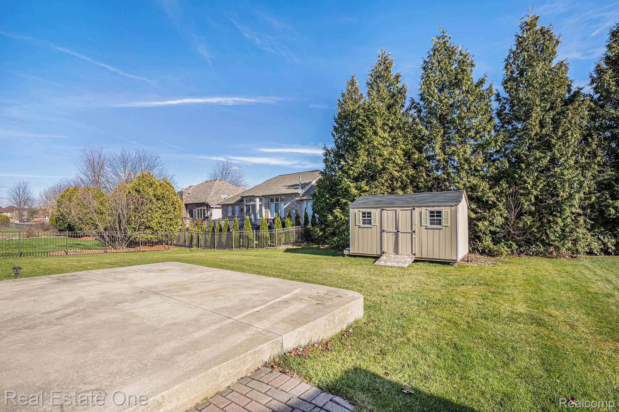 48082 Prestwyck Drive