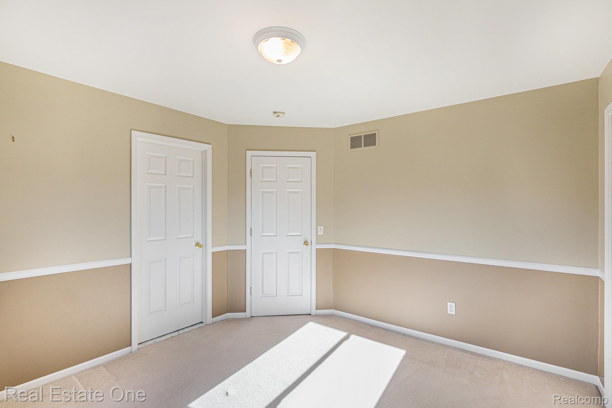 48082 Prestwyck Drive