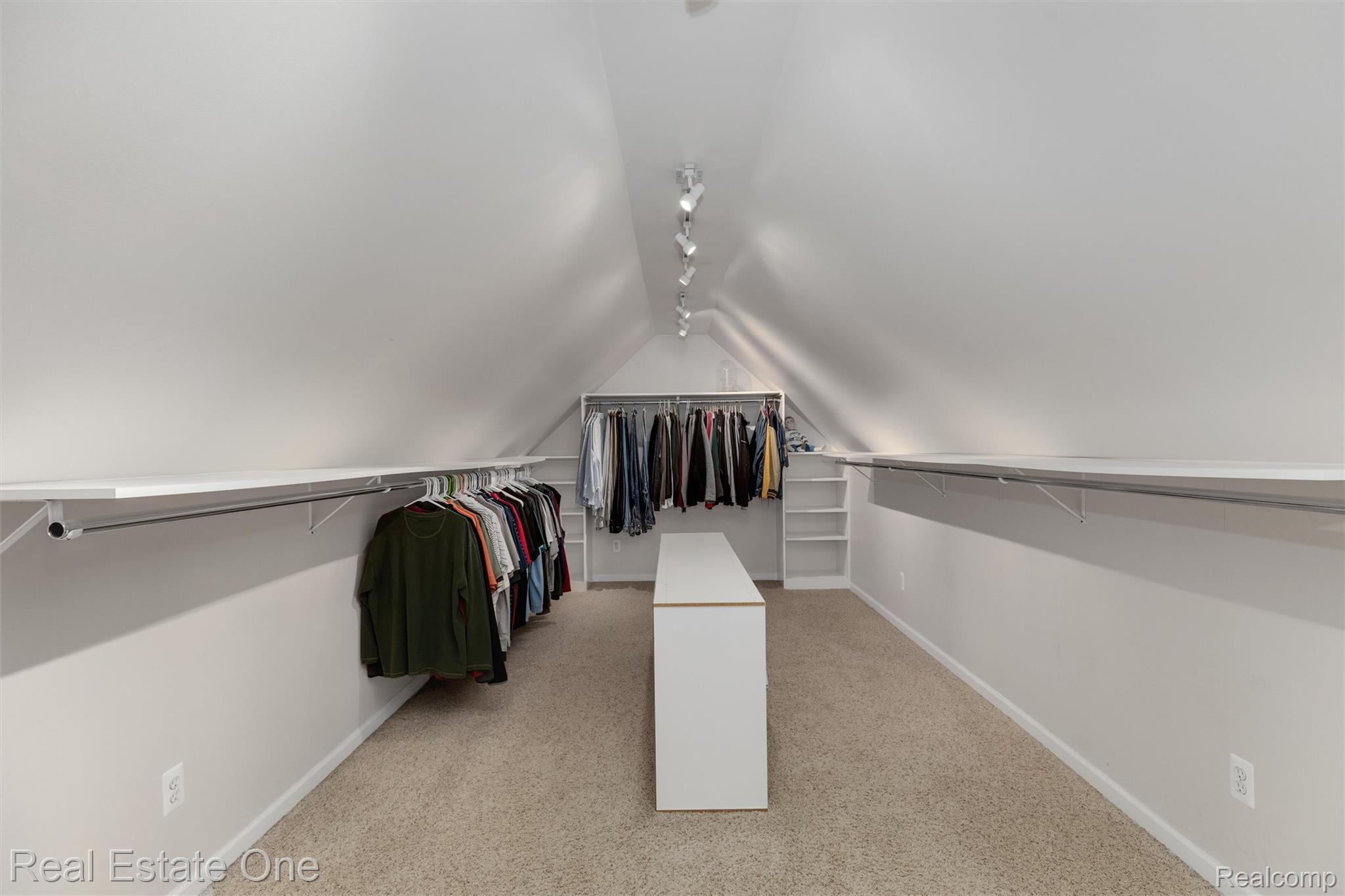 2877 W Bloomfield Oaks Drive
