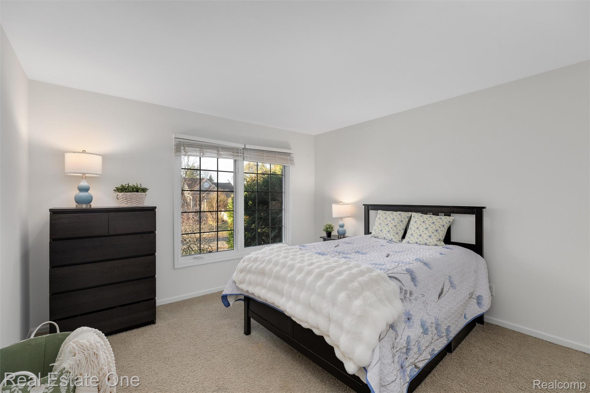 2877 W Bloomfield Oaks Drive