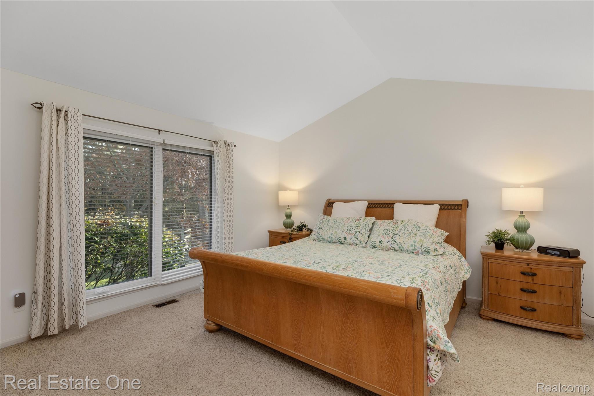 2877 W Bloomfield Oaks Drive