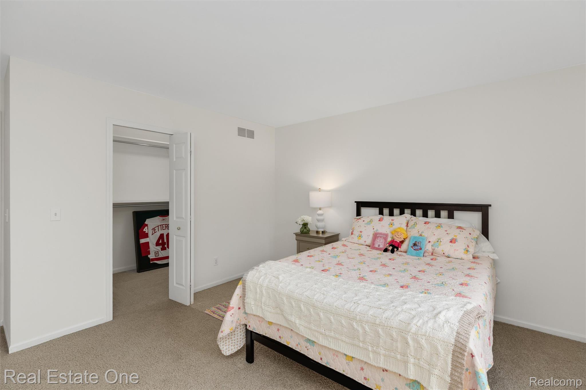2877 W Bloomfield Oaks Drive
