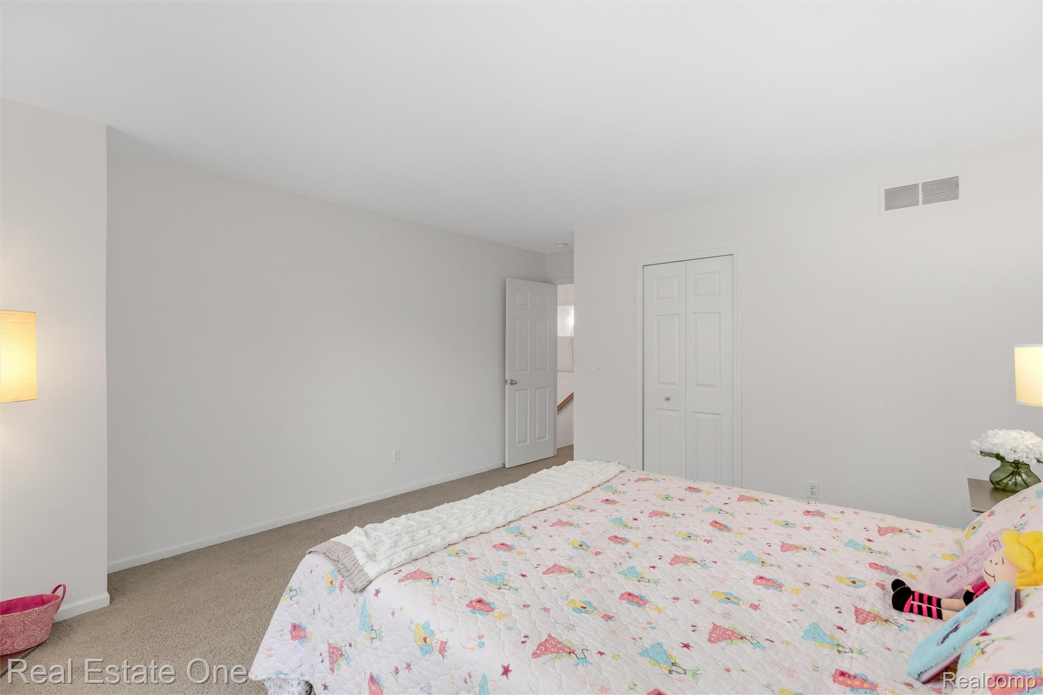 2877 W Bloomfield Oaks Drive