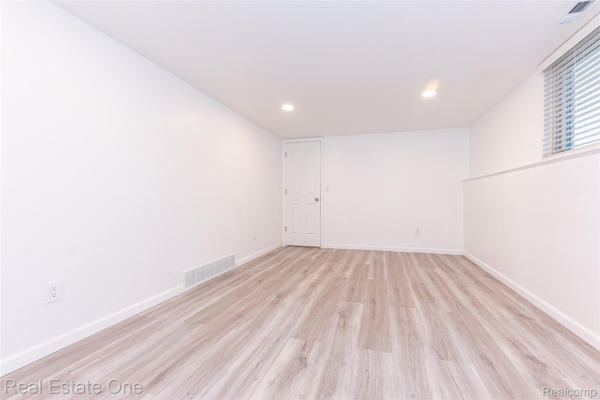 29489 Geraldine Road