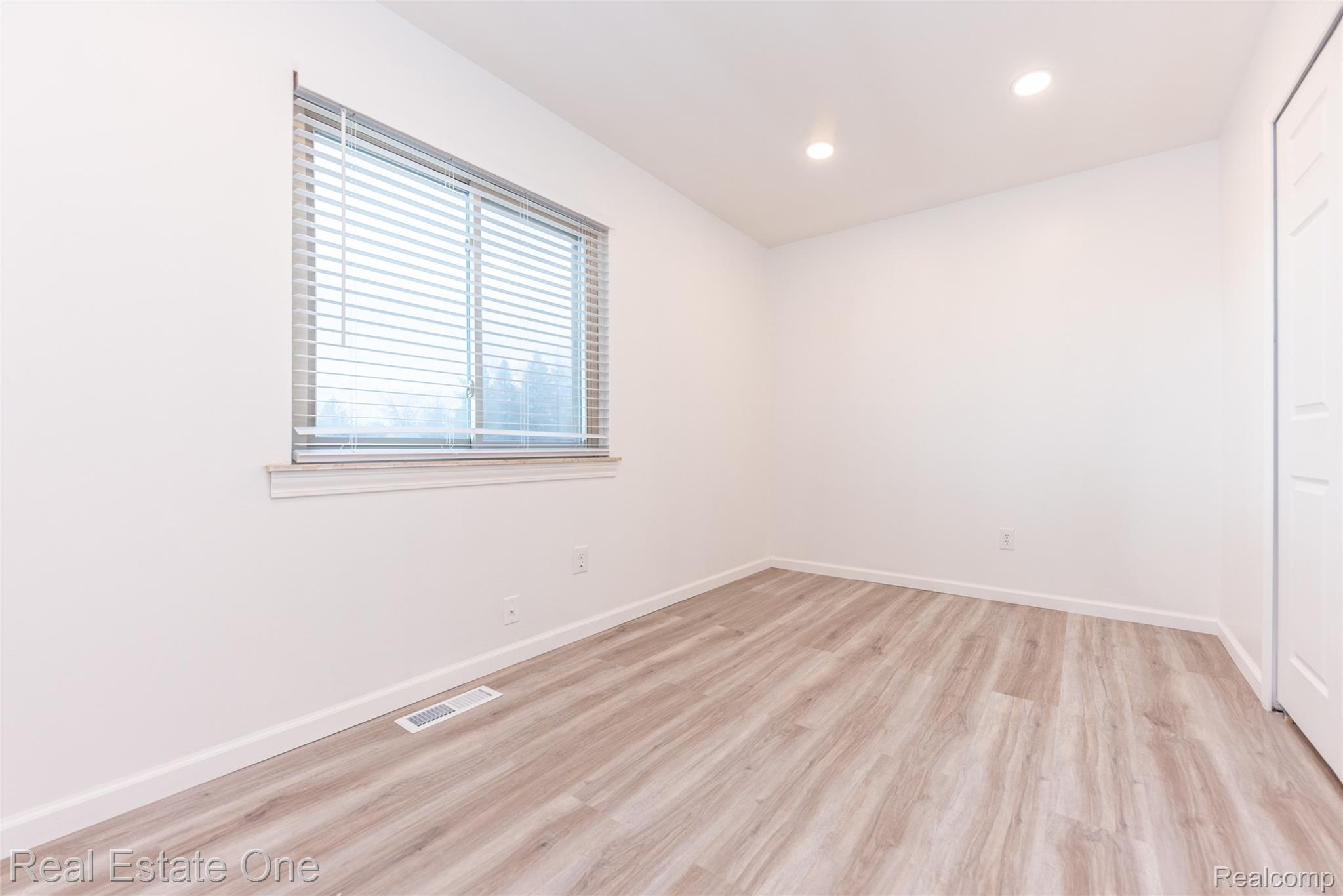 29489 Geraldine Road