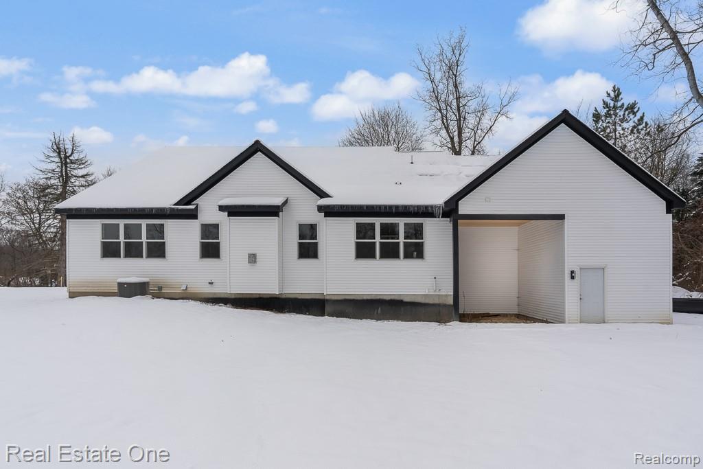 225 E Predmore Road