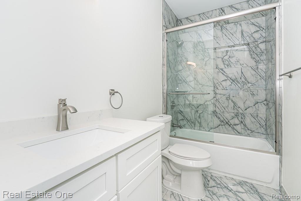 225 E Predmore Road