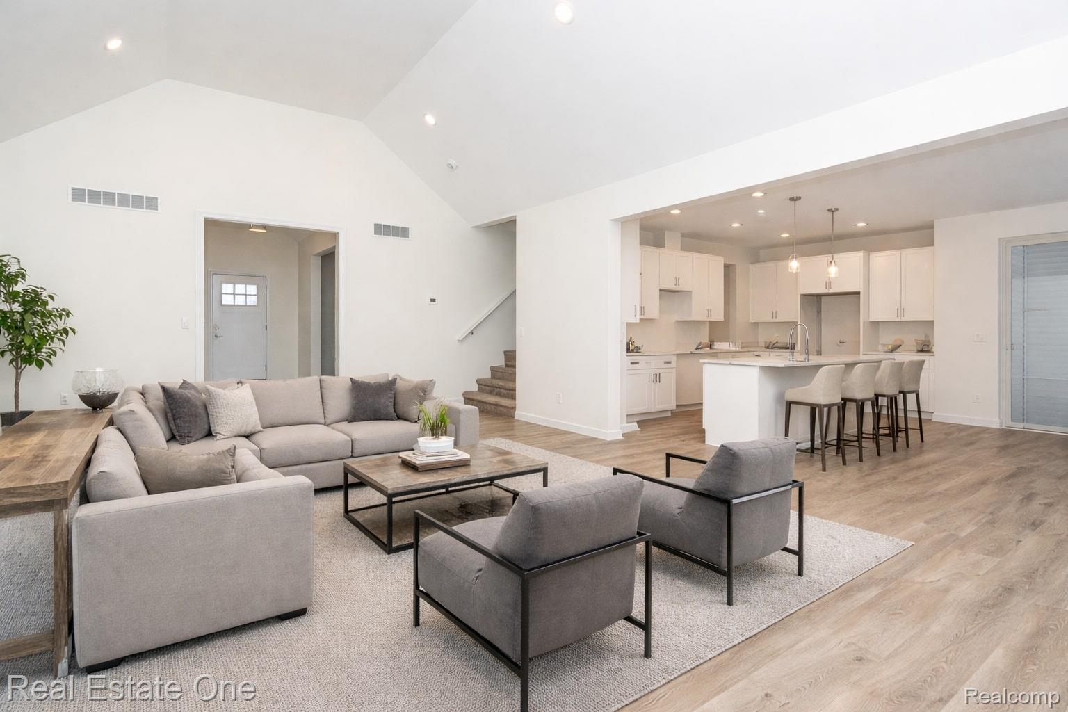 225 E Predmore Road