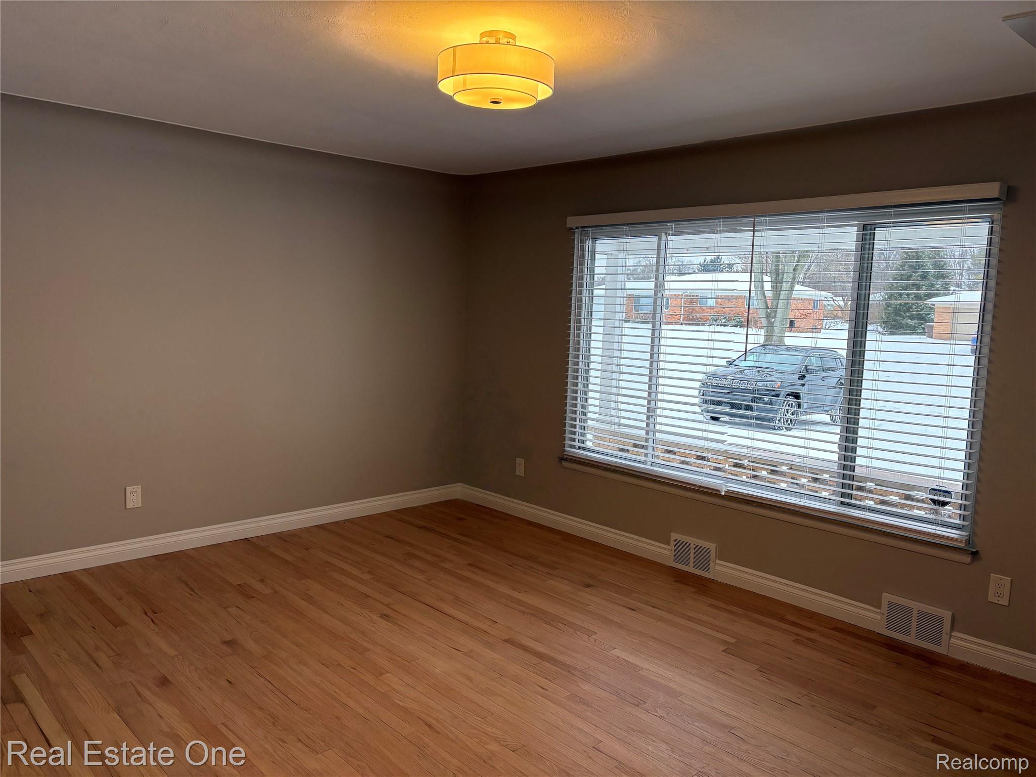 53314 Starlite Drive